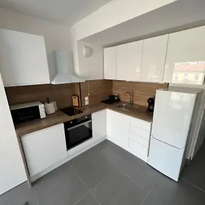 Equipe Centre Apartment