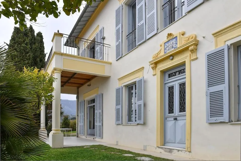 Magnifique Villa D'Epoque Vue Mer, Plage A 12 Min A Pieds Menton 0*,  France