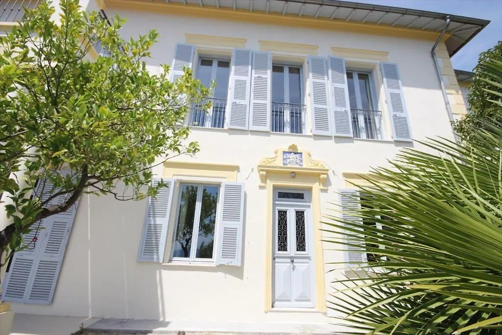 Magnifique Villa D'Epoque Vue Mer, Plage A 12 Min A Pieds Menton