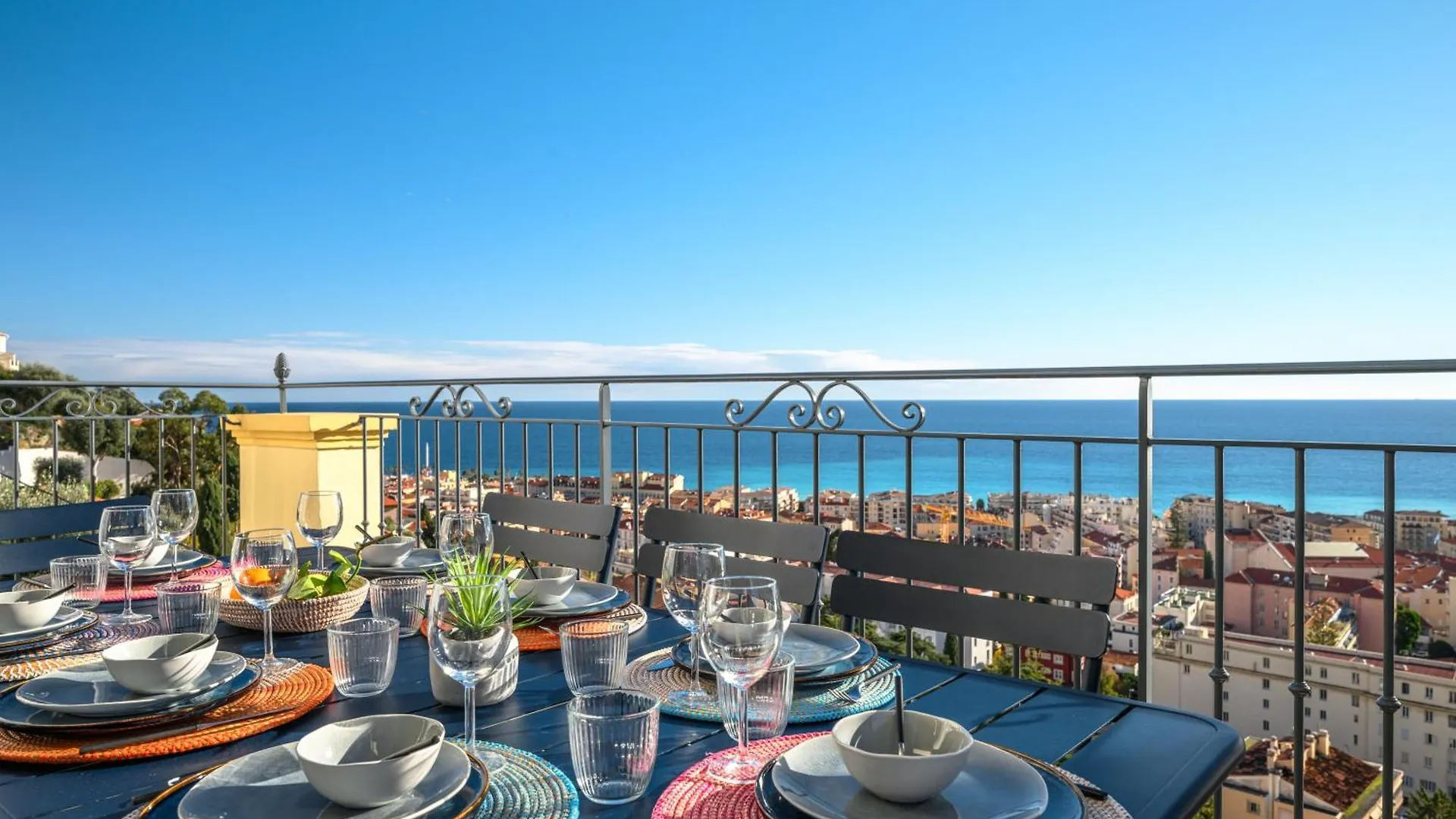 Magnifique Villa D'Epoque Vue Mer, Plage A 12 Min A Pieds Menton