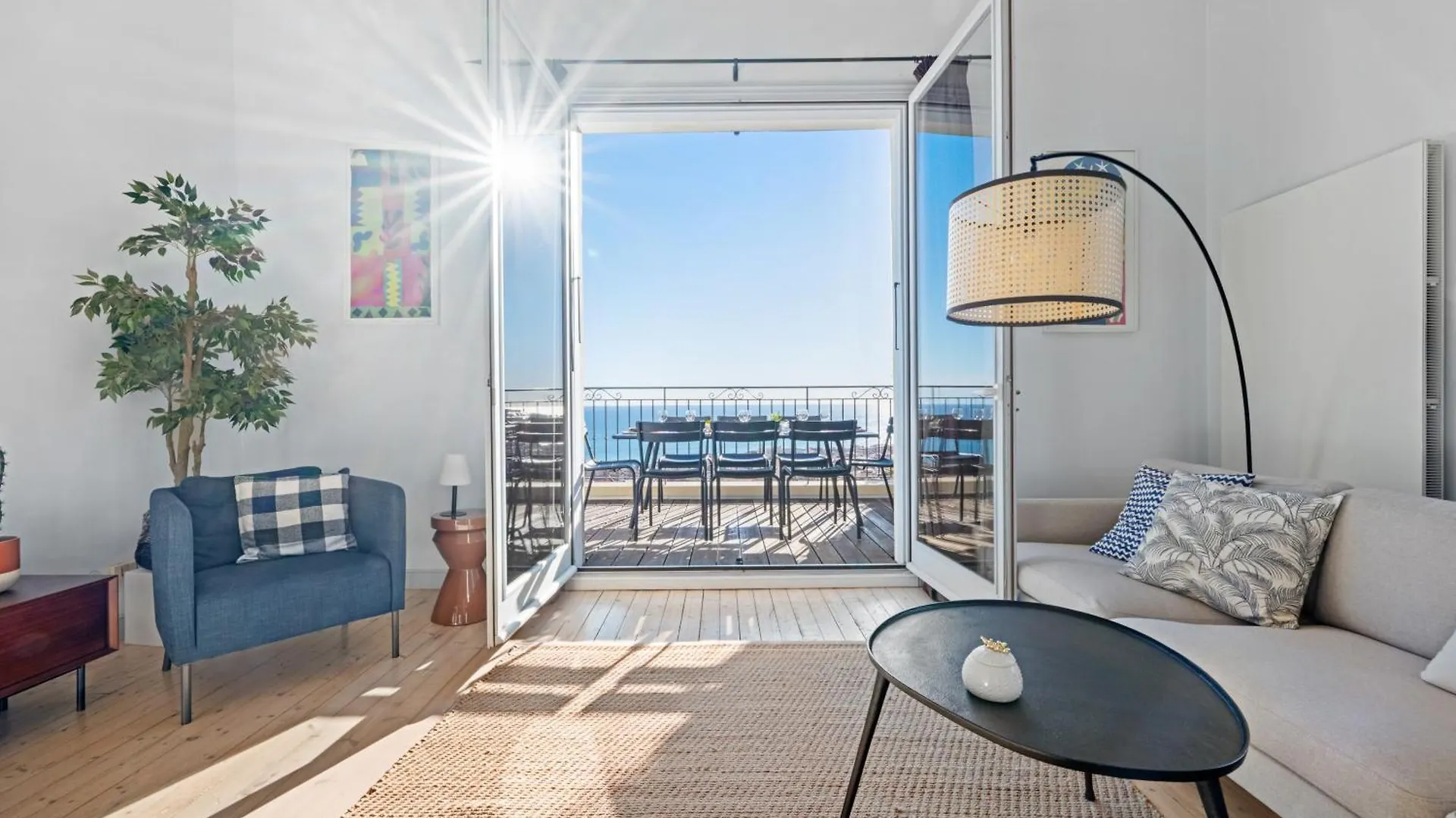 Magnifique Villa D'Epoque Vue Mer, Plage A 12 Min A Pieds Menton