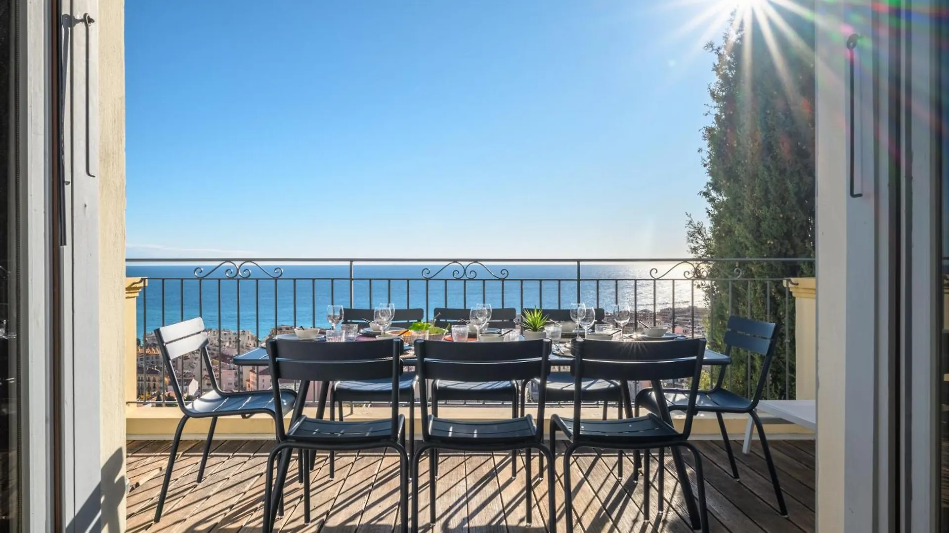 Magnifique Villa D'Epoque Vue Mer, Plage A 12 Min A Pieds Menton