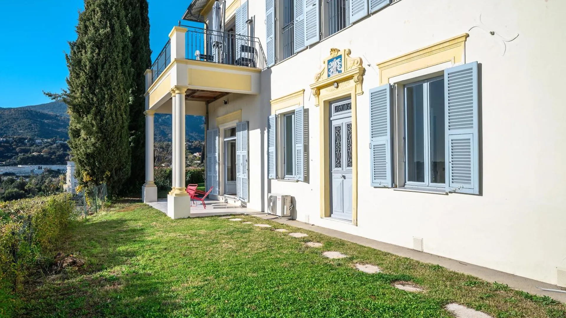 Magnifique Villa D'Epoque Vue Mer, Plage A 12 Min A Pieds Menton